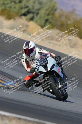 media/Dec-18-2022-SoCal Trackdays (Sun) [[8099a50955]]/Turn 10 (140pm)/